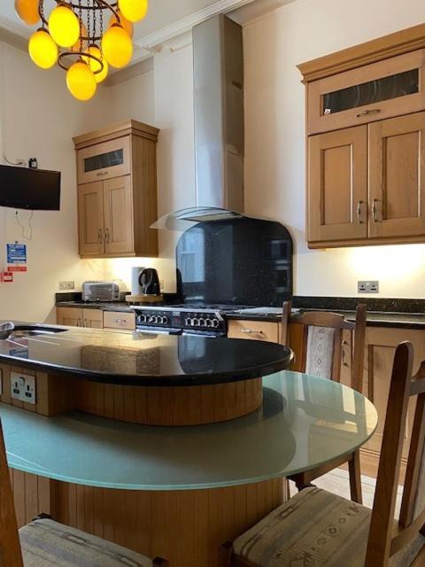 פורטראש Antrim House Guest Rooms & Suites (Adults Only) מראה חיצוני תמונה