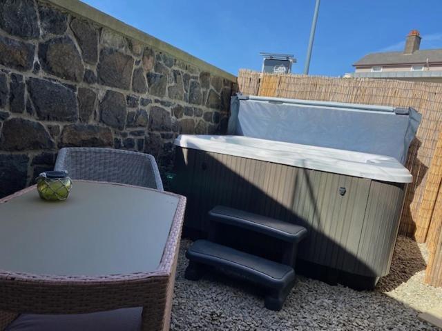 פורטראש Antrim House Guest Rooms & Suites (Adults Only) מראה חיצוני תמונה