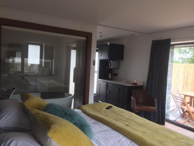 פורטראש Antrim House Guest Rooms & Suites (Adults Only) מראה חיצוני תמונה